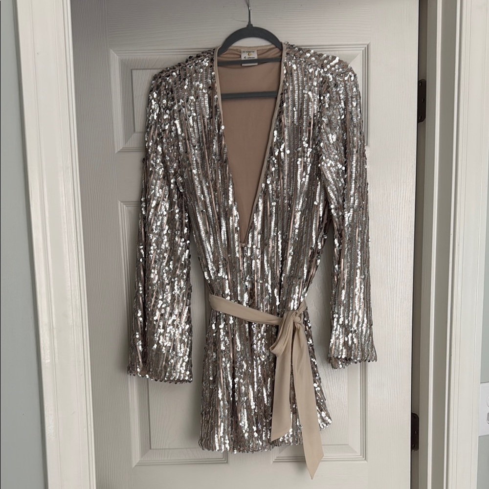 Collection B Silver and Cream Luxe Robe